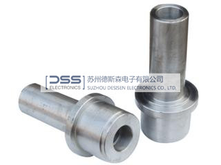 Inner and external diameter surface crack detecting system of hollow shaft